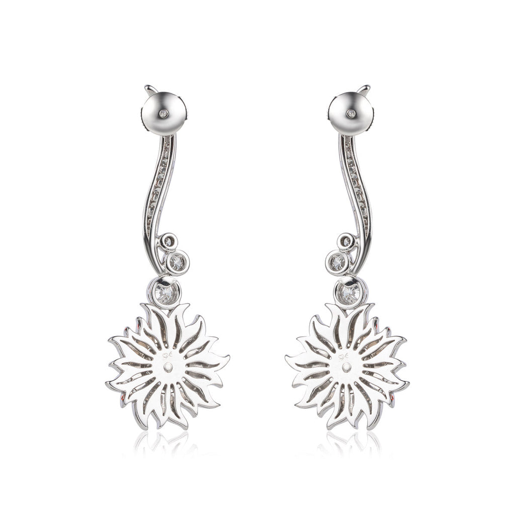 Carrera y Carrera Sol y Sombra Diamond Sun Earrings featuring sparkling diamonds and intricate sun design in gold.