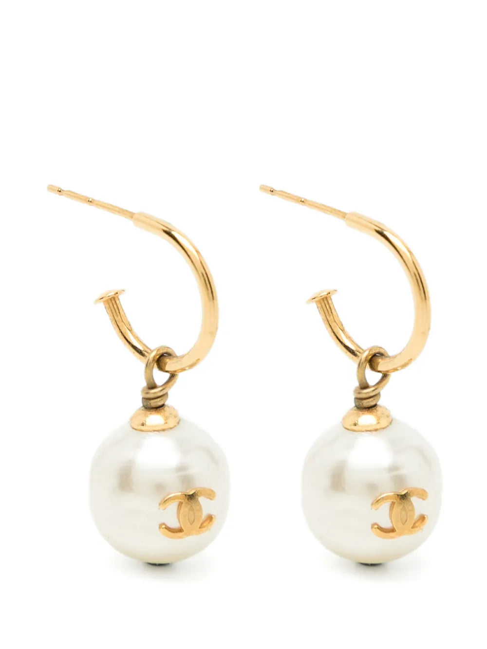 Chanel Pearl CC earrings featuring classic pearl accents and signature interlocking CC logo in a stylish earrings design