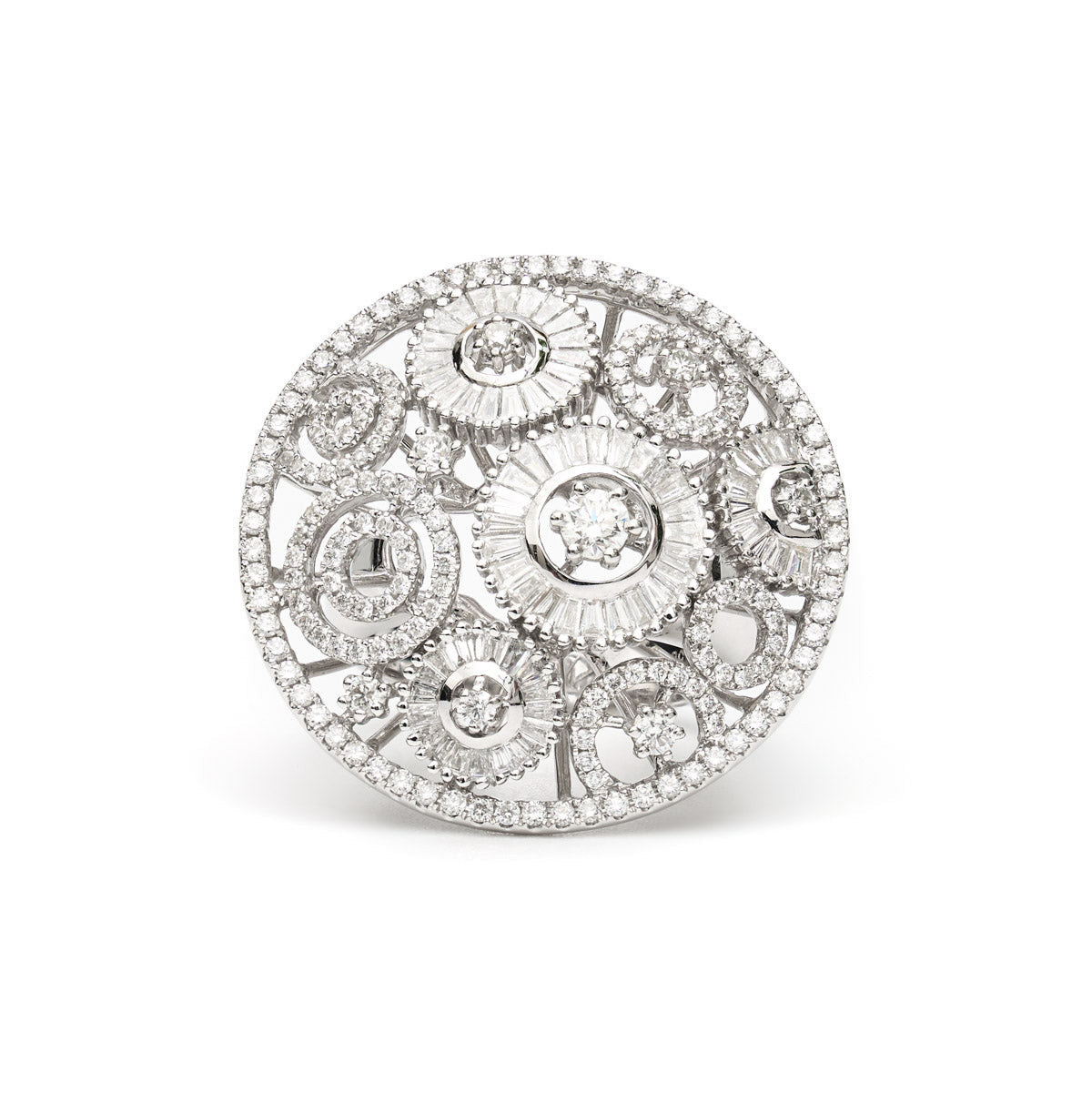 Vintage Finds round ornate diamond ring featuring intricate design and sparkling diamonds in a classic jewelry style.