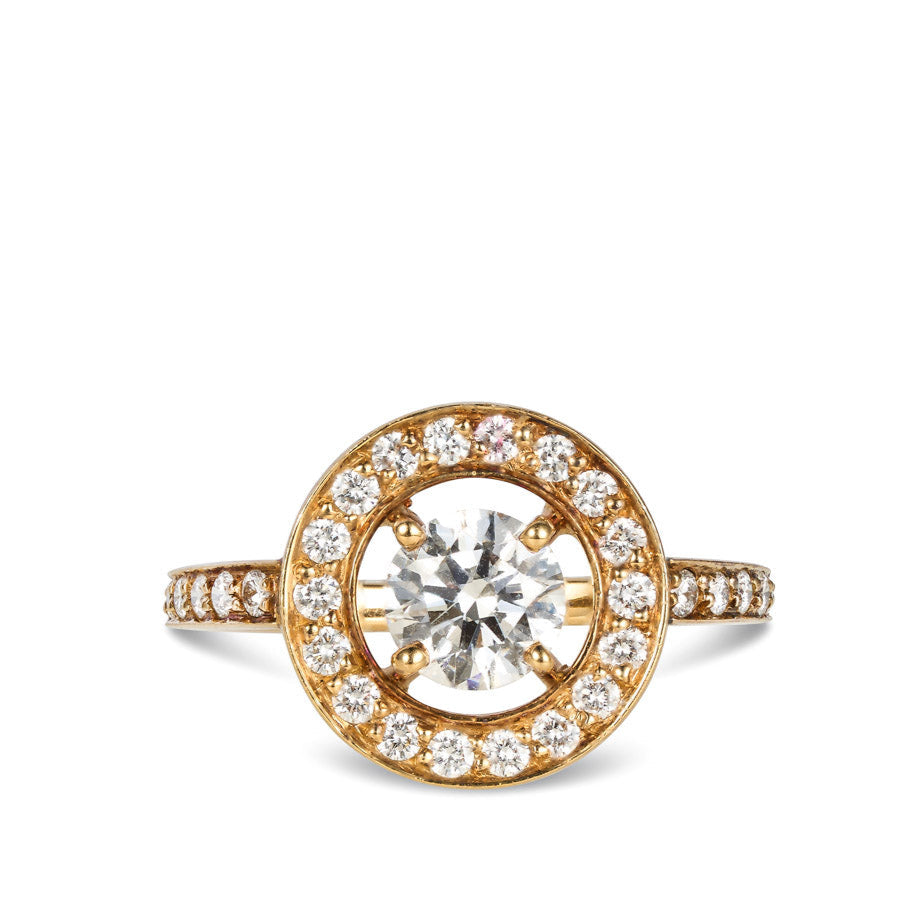 Boucheron Ava ring featuring a sleek, elegant design with a smooth band and subtle detailing, showcasing luxury jewelry craftsmanship.