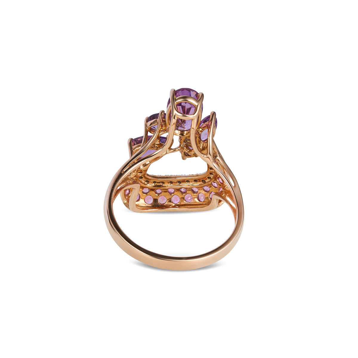 Vintage Finds purple sapphire ring featuring a vibrant purple gemstone set in a classic ring design.