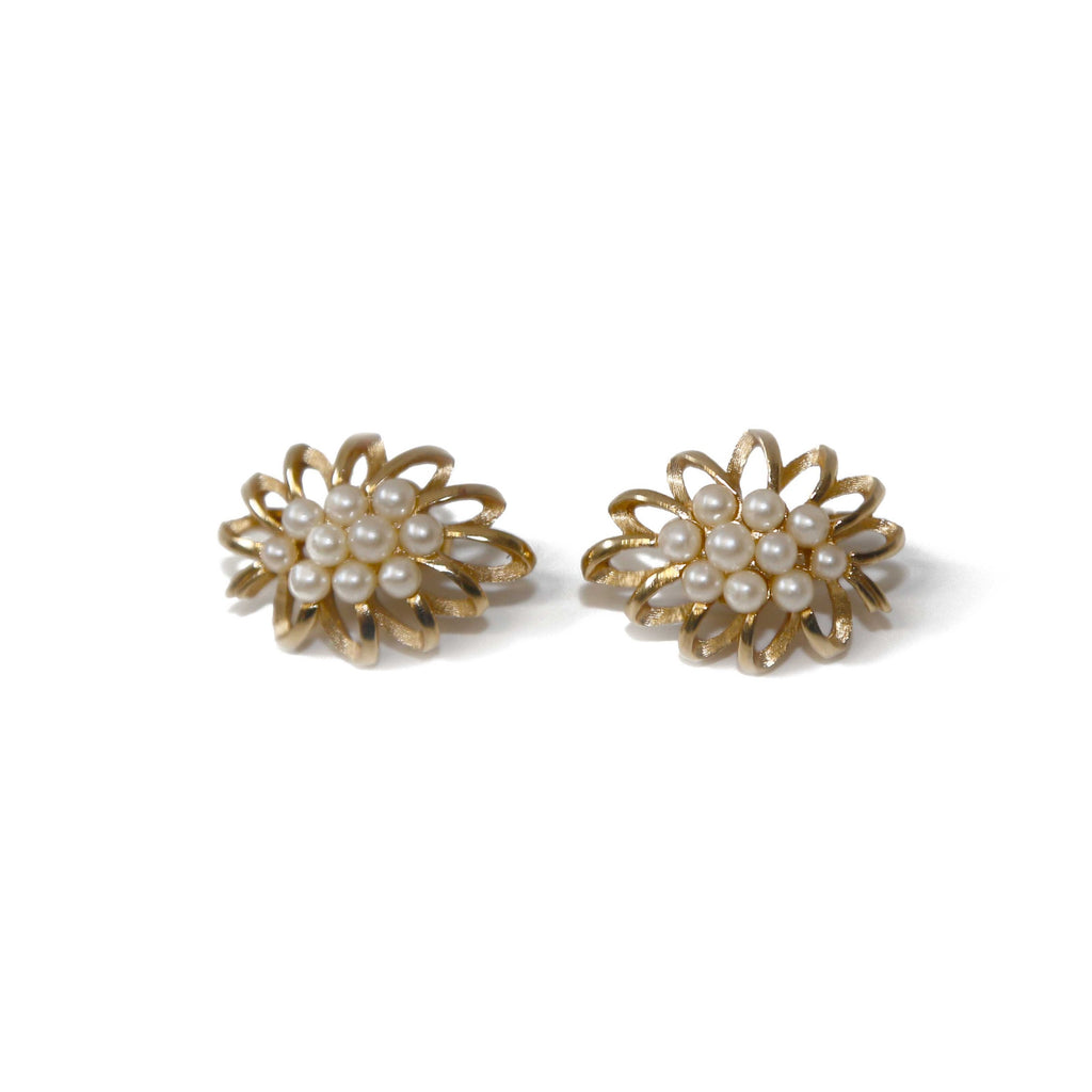 Goldtone floral earrings with faux pearls, vintage-inspired bridal jewelry by Vintage Finds