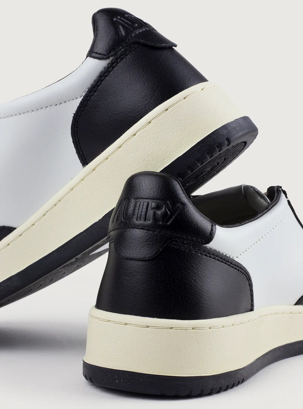 Sneaker Medalist Low WB01