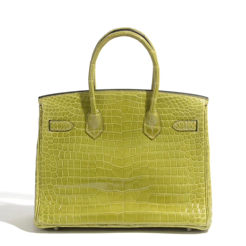 Hermès Birkin 30 Vert Chartreuse PHW top handle bag with green crocodile leather and gold hardware, stylish and luxurious.