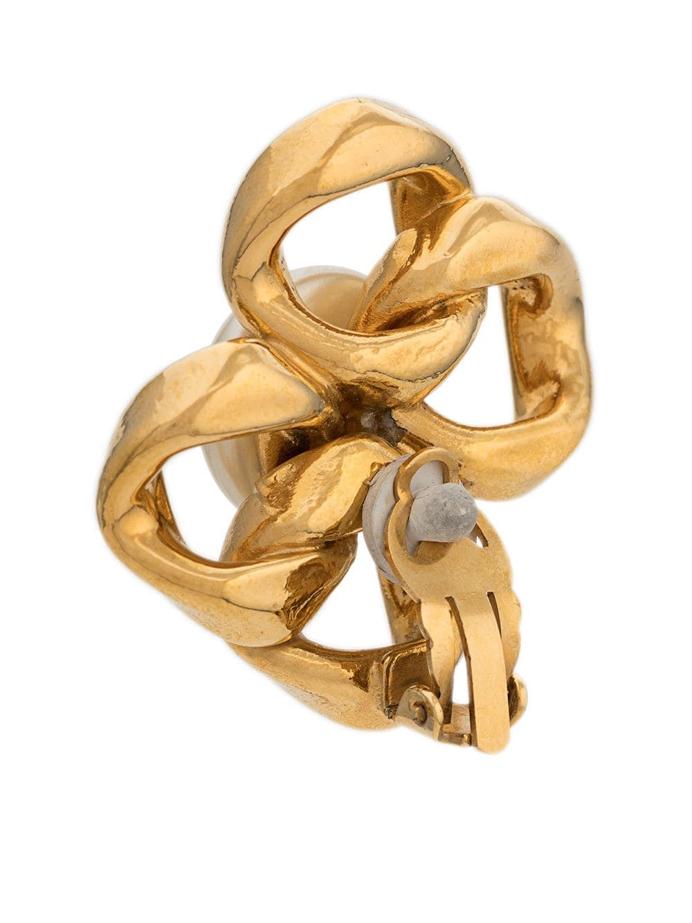 Square pearl earrings by Vintage Finds featuring elegant, lustrous pearls on classic earrings for a sophisticated look.